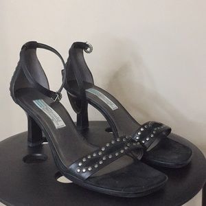 Arnold Churgin Heels